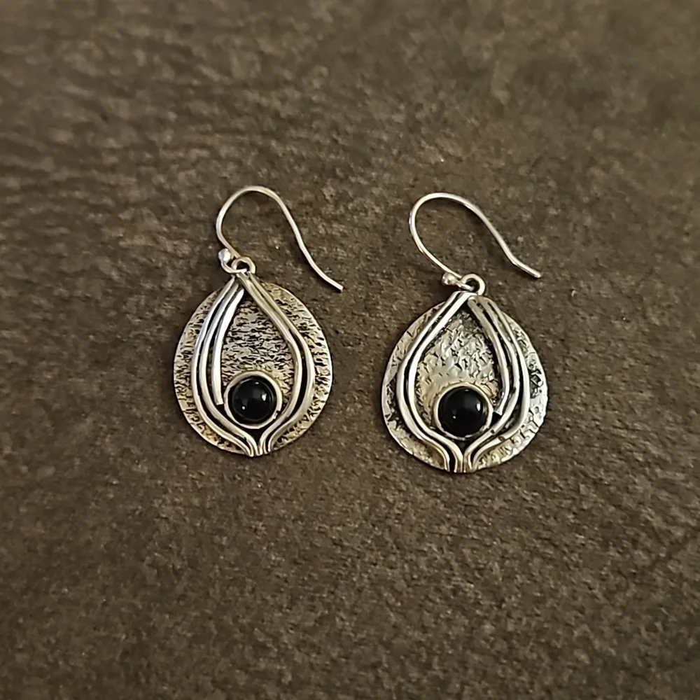 ARTISAN Sterling Silver Onyx Abstract Teardrop Dangle Hook Earrings